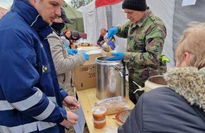 Nemocnica pomáha na hraničnom priechode Veľké Slemence.